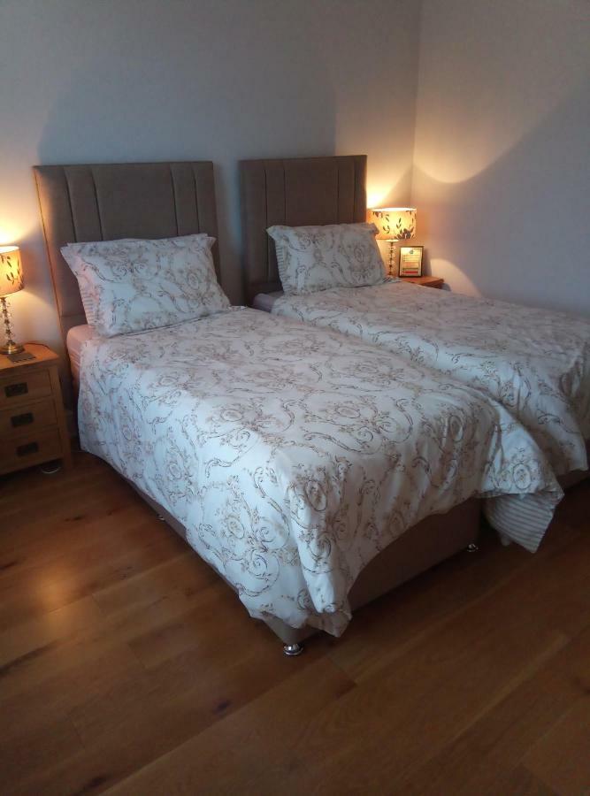 Laurels Panzió Oswestry Kültér fotó